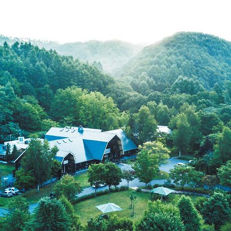 ログホテル メープルロッジ 岩見沢市 エクステリア 写真