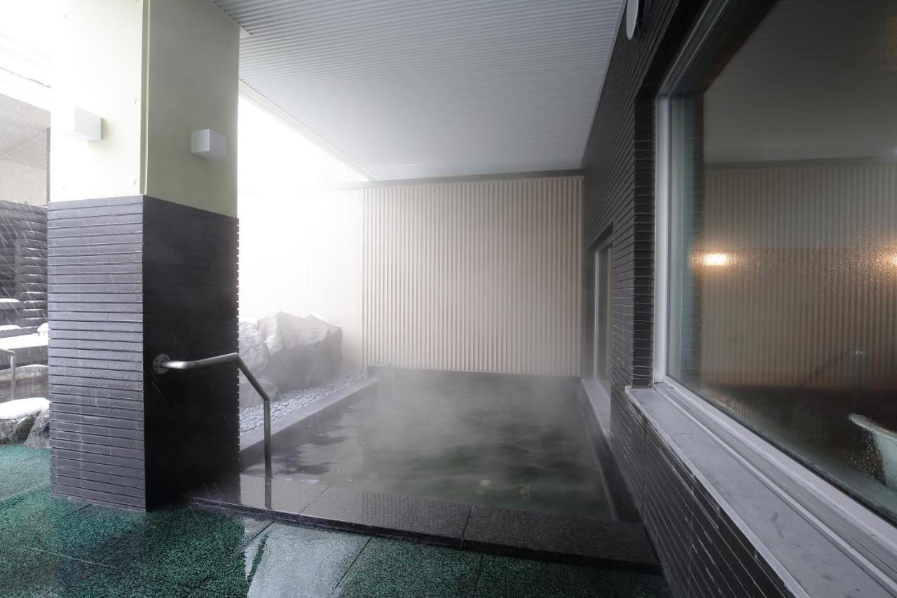 ログホテル メープルロッジ 岩見沢市 エクステリア 写真