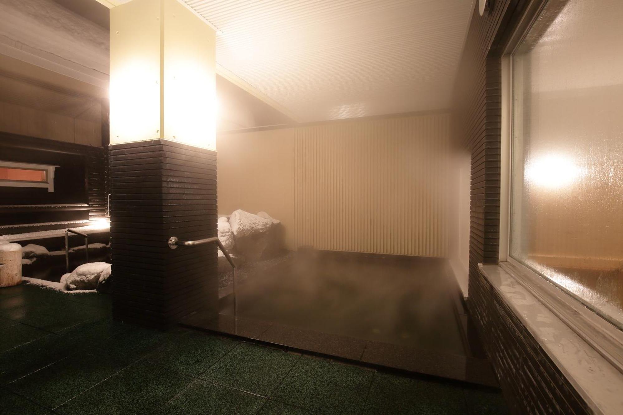 ログホテル メープルロッジ 岩見沢市 エクステリア 写真